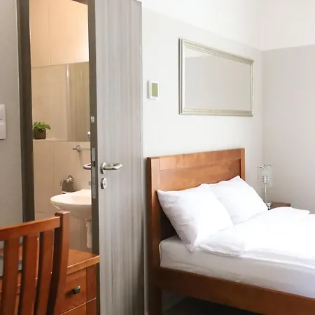 Dream Garden Palace شقة فندقية كراكوفيا